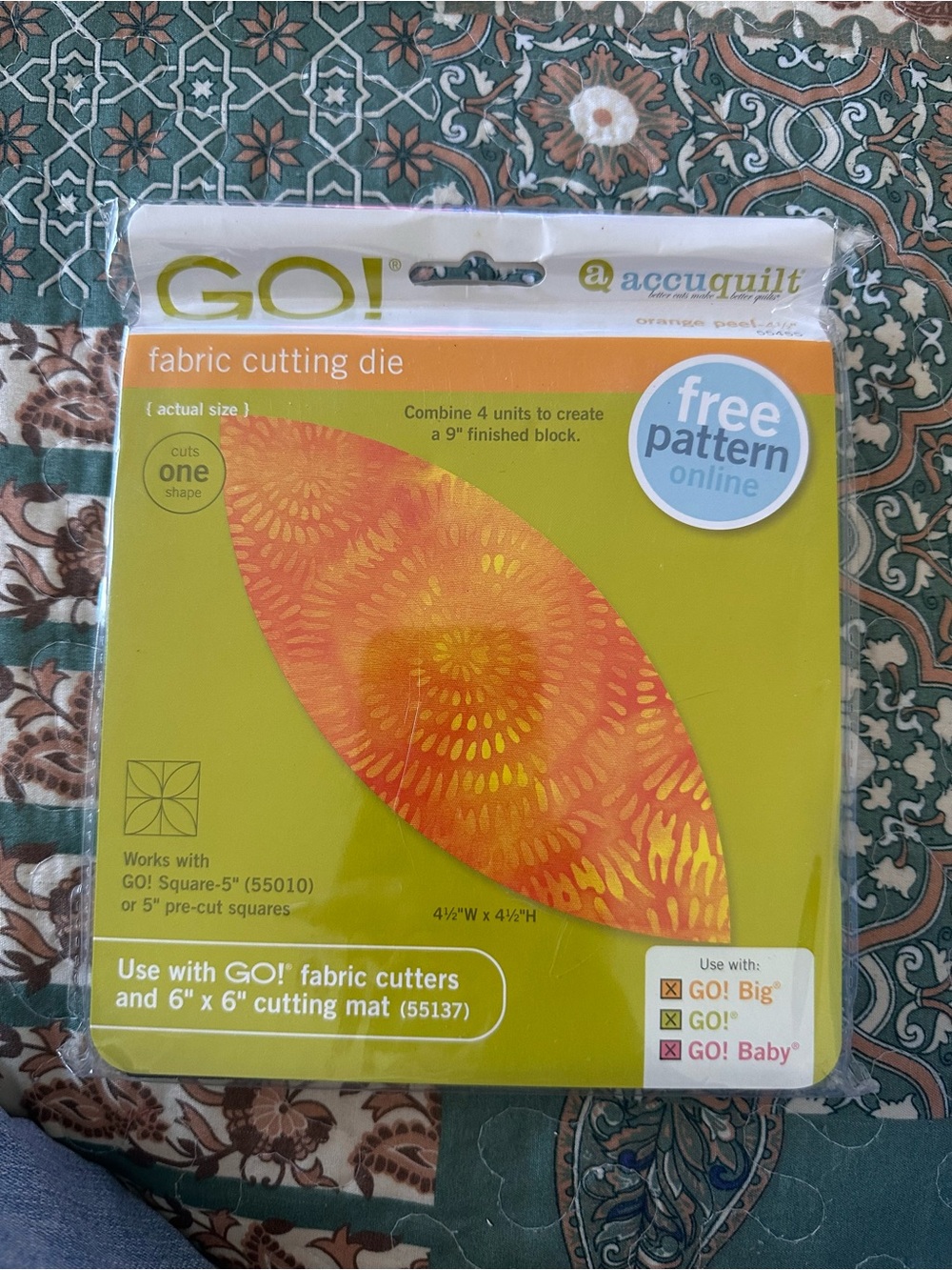 AccuQuilt GO! Fabric Cutting Die Orange peel